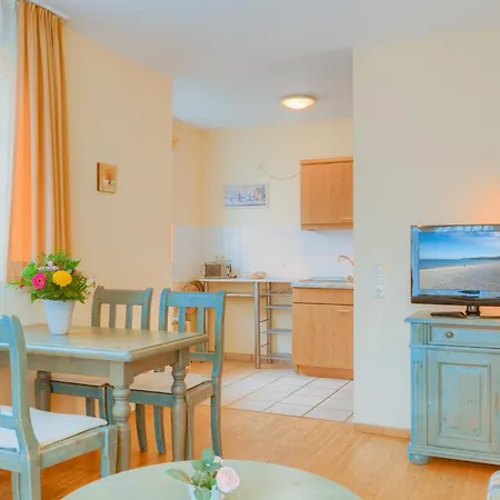 Karola, 11 * Goehren (Ruegen)